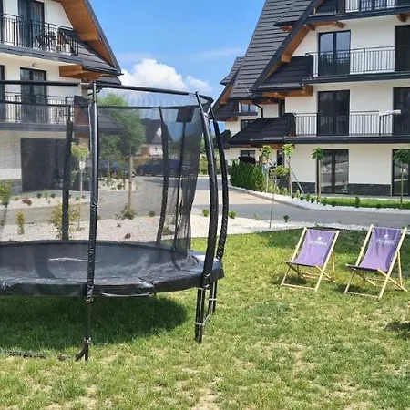 Apartment F2 *